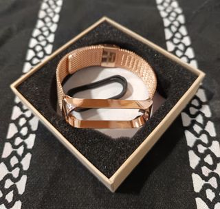 Ambas pulseras. De vestir. Miband3. Acero y "piel"