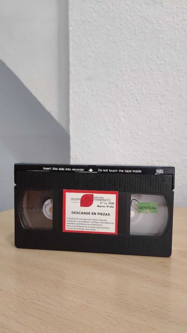 DESCANSE EN PIEZAS Cinta VHS Original