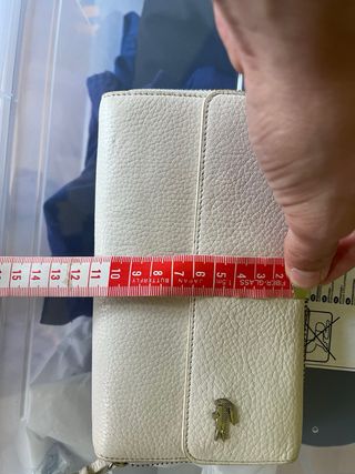Cartera lacoste