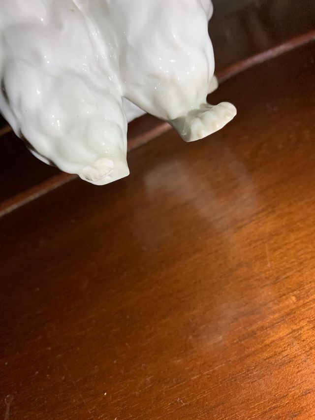 Figura caniche sentado lladro