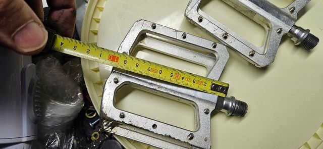 Pedali flat mtb color argento - alluminio