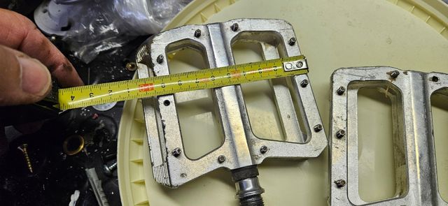 Pedali flat mtb color argento - alluminio