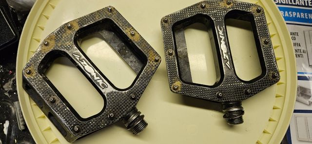 Pedali Mtb Azonic Flat