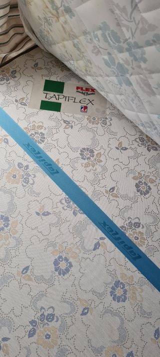 Cama 1,05 con mesita y cómoda