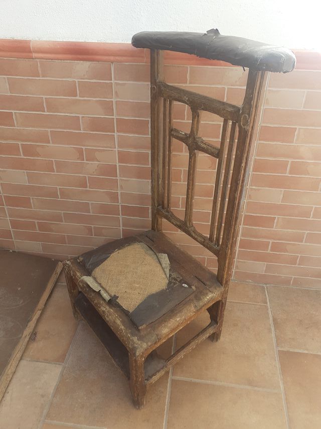 Bellissima poltrona reclinabile in legno, antica, pieghevole