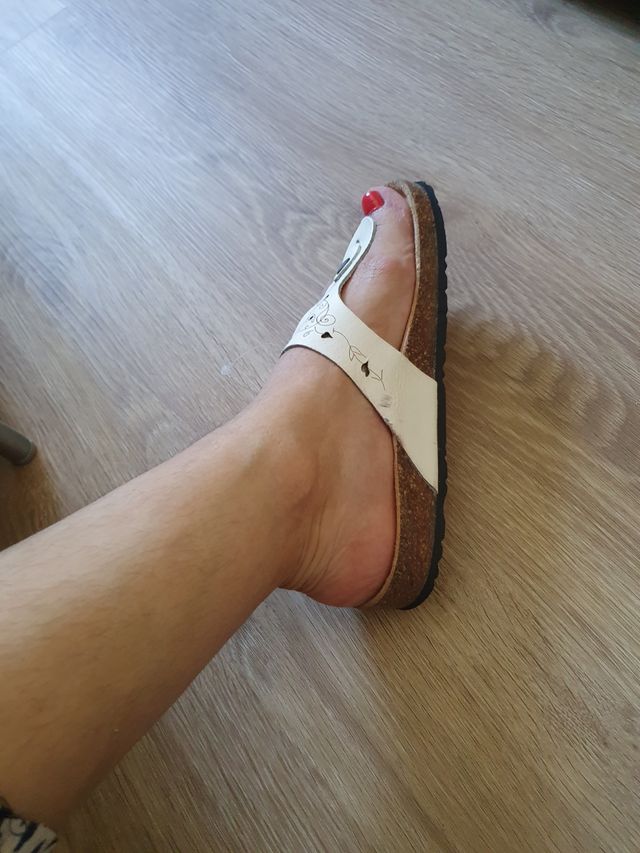 Chanclas de piel talla 37