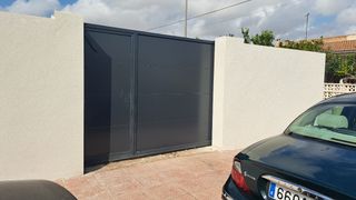 Puerta metálica y estructuras metalicas