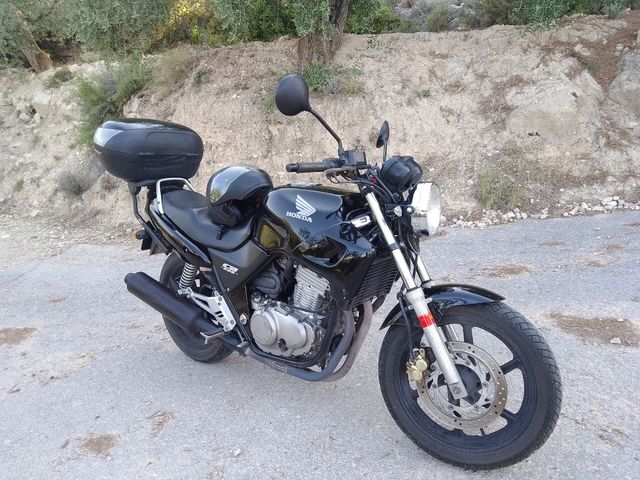 Honda CB 500. Carnet A