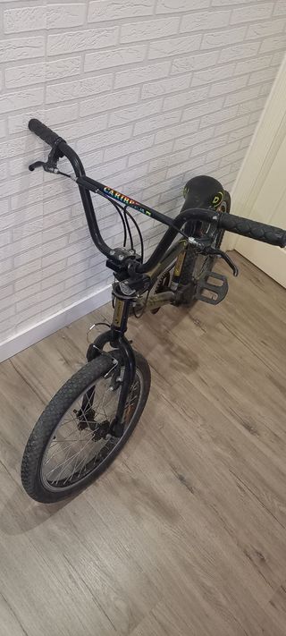 Bicicleta bmx freestyle cros