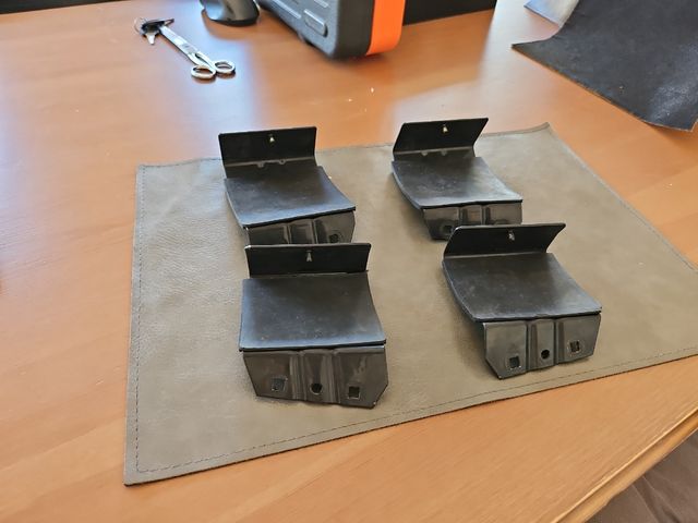 Kit barras de techo Cruz opti+ 935-790