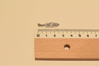 COLGANTE DE ORO BLANCO 18K/1.6Gr