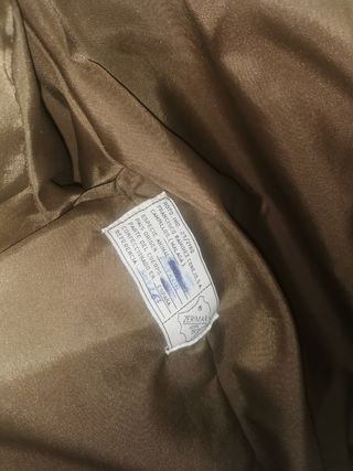 Abrigo de piel. entrega en persona