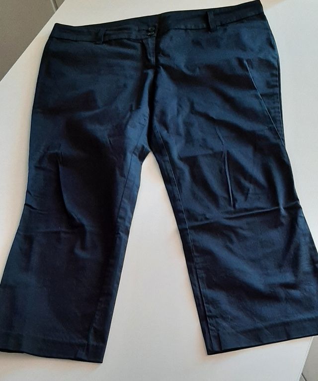 Pantalone nero modello Capri Benetton