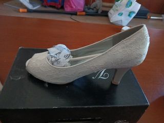 Zapatos de novia blancos