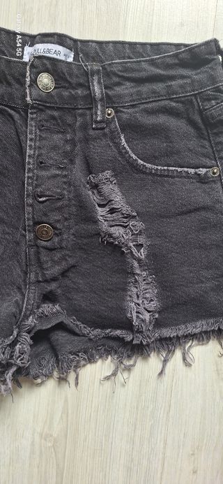 Short. Se vende co
njunto camiseta pantalón