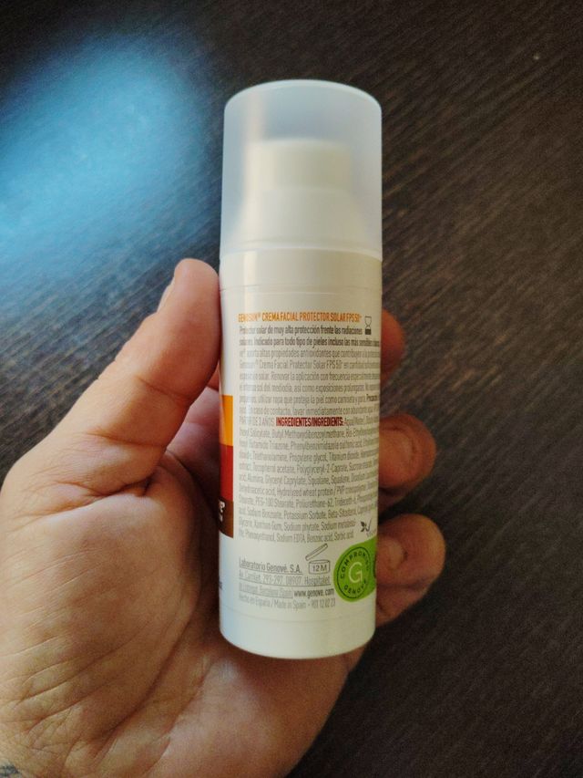 CREMA SOLARE VISO GENOVÉ per pelli sensibili e bianche