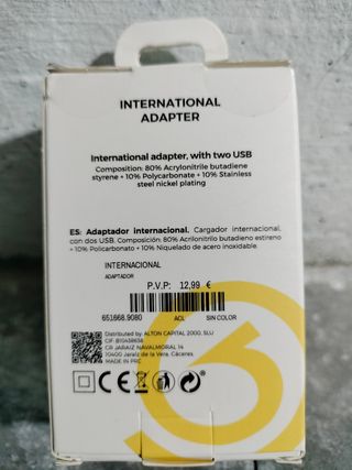 Adaptador internacional dos salidas usb
