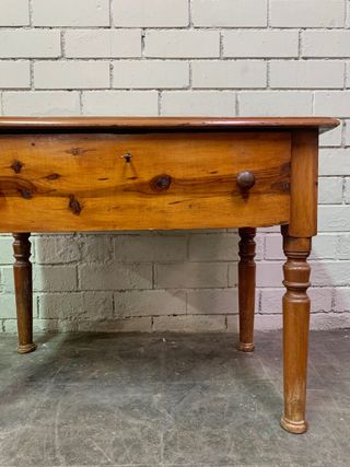 Mesa de cocina de madera