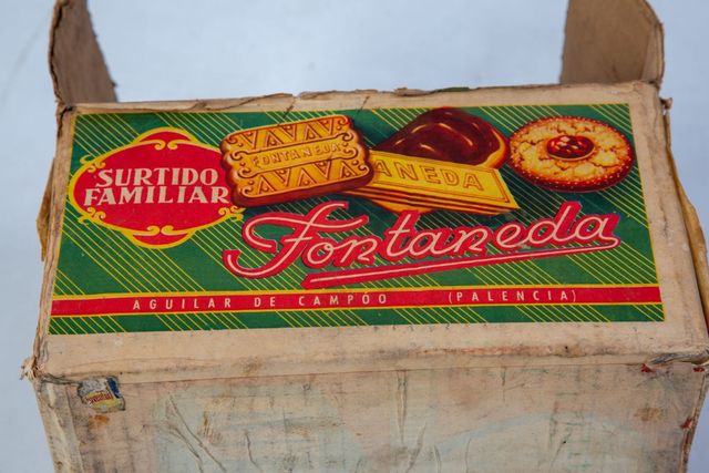 Caja de galletas de los años 60