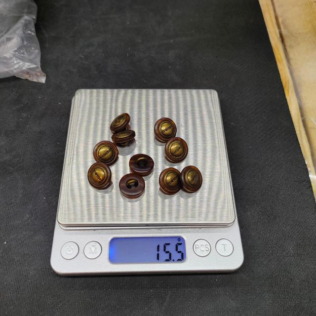 Lotto stock bottoni 15 mm swish oro