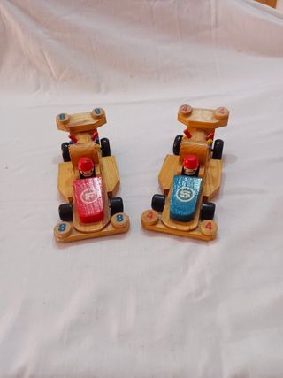 Coches de madera