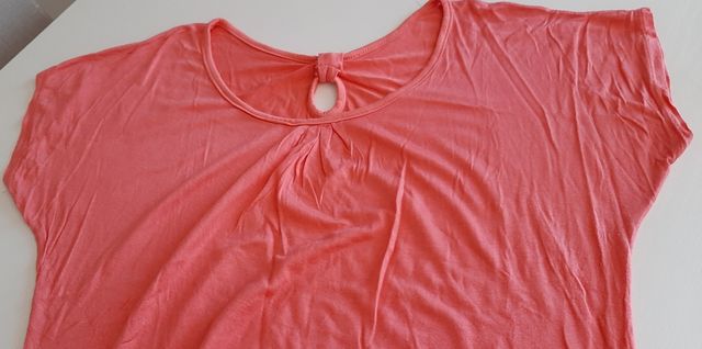 Maglietta blusa color corallo
