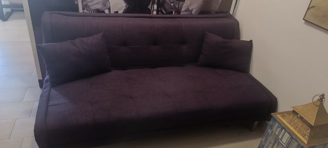 Sofá cama y varios regalos