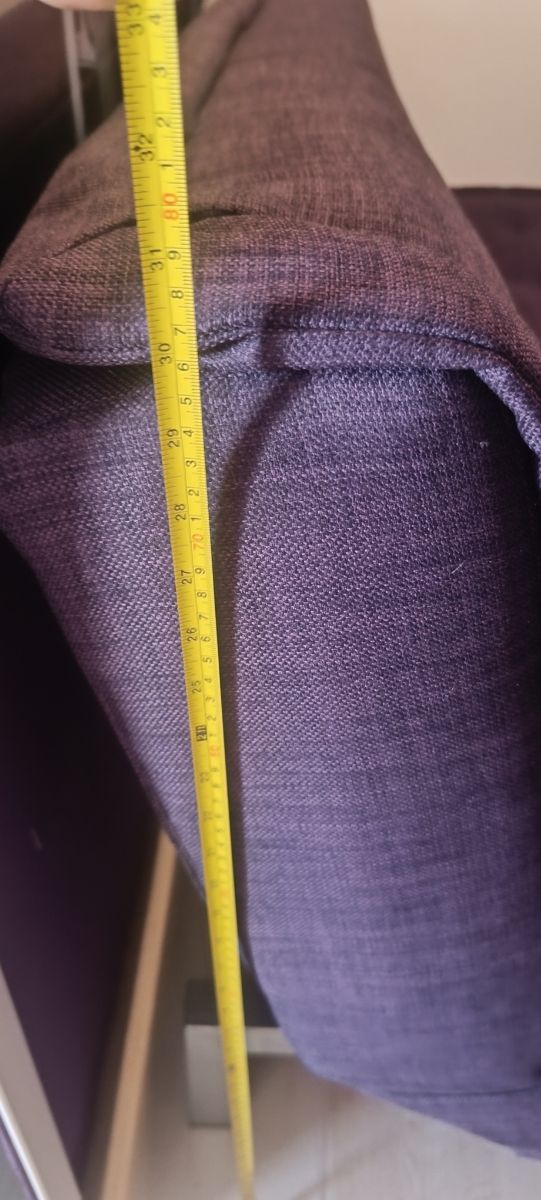 Sofá cama y varios regalos