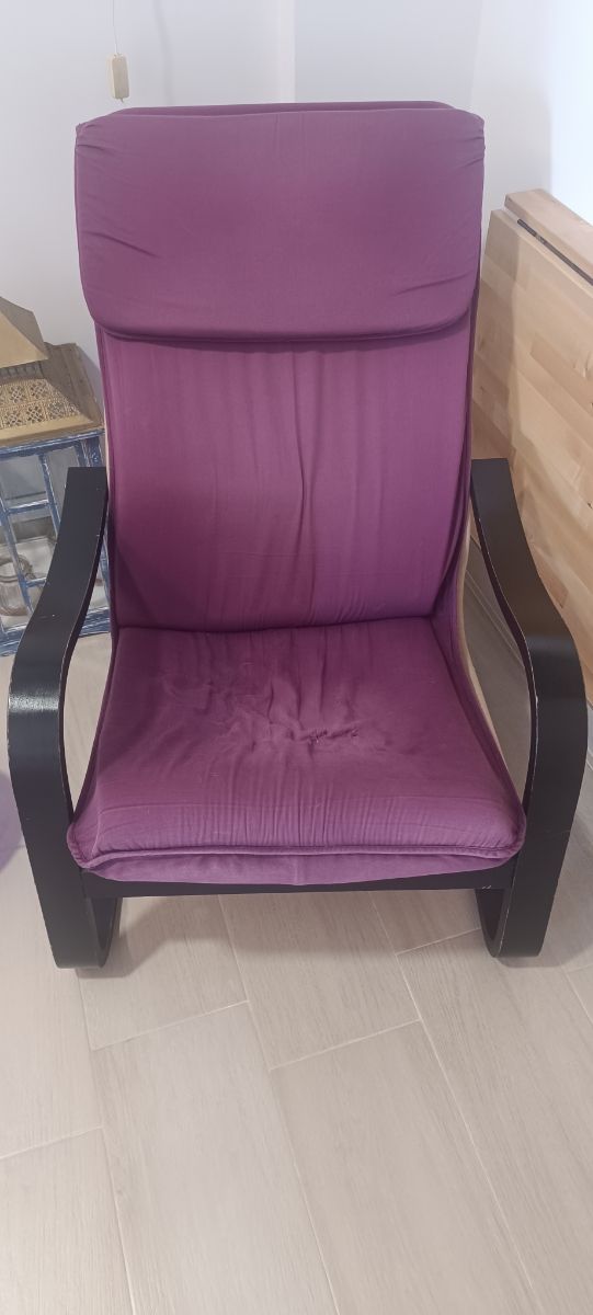 Sofá cama y varios regalos