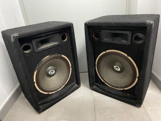 Amplificador Onkyo y altavoces Gemini