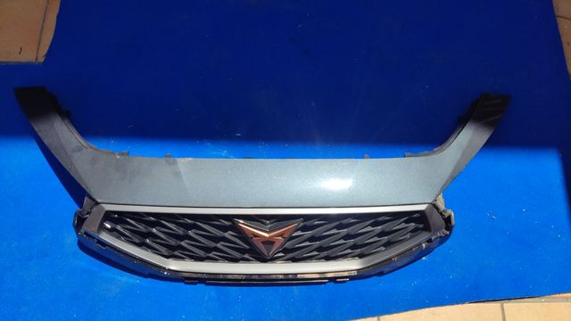 Rejilla delantera Cupra