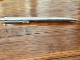 Bolígrafo Paper mate plateado