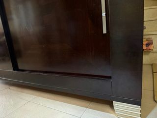 Mueble aparador de madera maciza