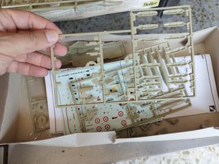 Maqueta avión tornados ids 1-72