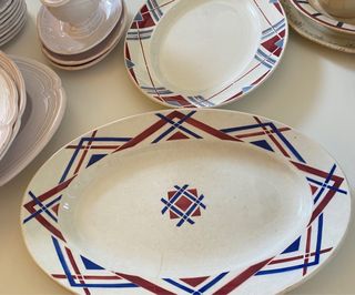 Bandeja ovalada vintage Moulin des Loups – modelo “Ustaritz” (Francia)