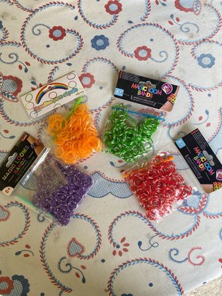 Sets de gomas para hacer pulseras
