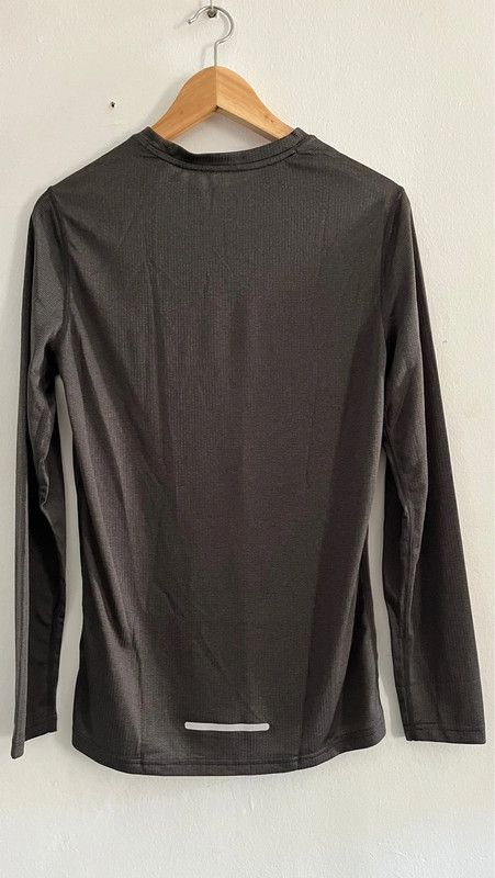 Camiseta deportiva manga larga