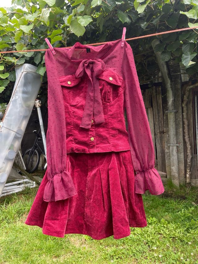 Conjuntos chica falda roja