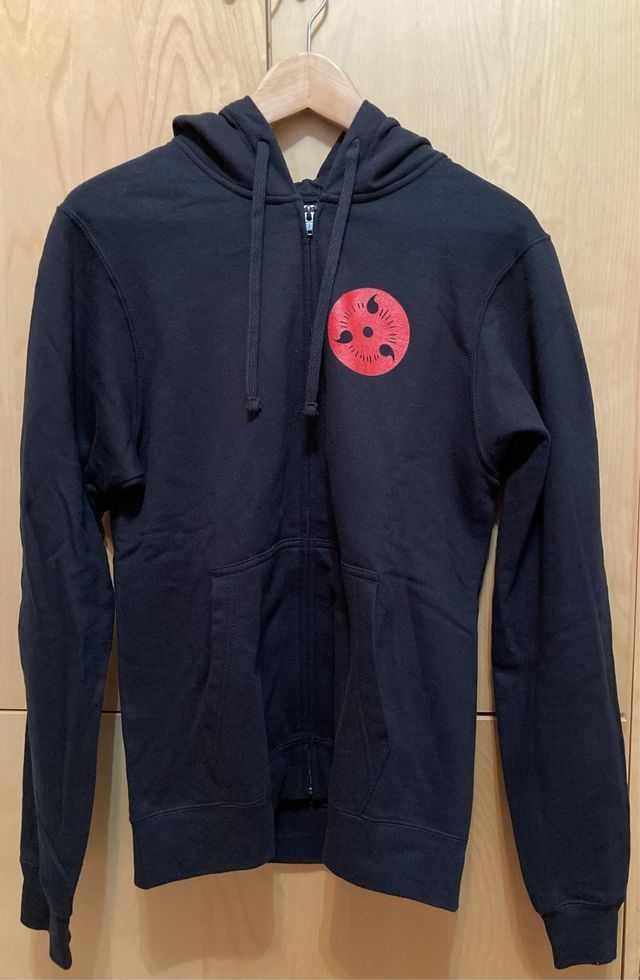 Sudadera Sasuke Naruto cremallera. Sin estrenar