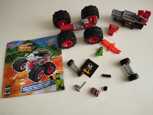 Monster Truck Bone Shaker Mega Construx