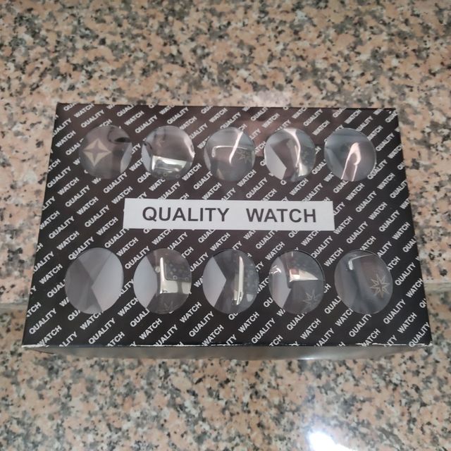 Reloj brazalete de muñeca