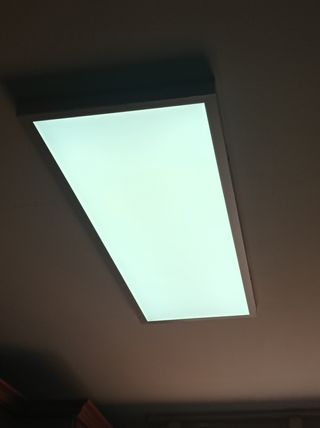 Plafón plano superficie led.