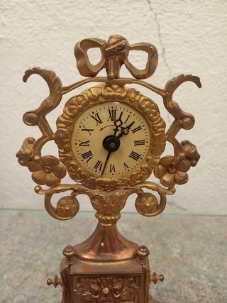 Reloj antiguo antiguedades dorado