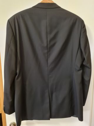 Traje Hugo Boss azul marino