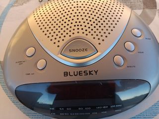 Radio reloj despertador