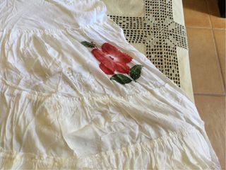 Vestido ibicenco bordado y encaje moda Ad Lib