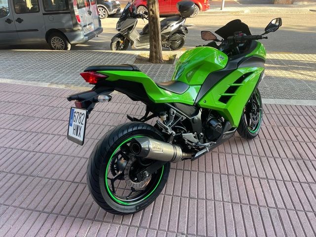 KAWASAKI NINJA 2014 - MUY BUEN ESTADO - 3,200€ -
