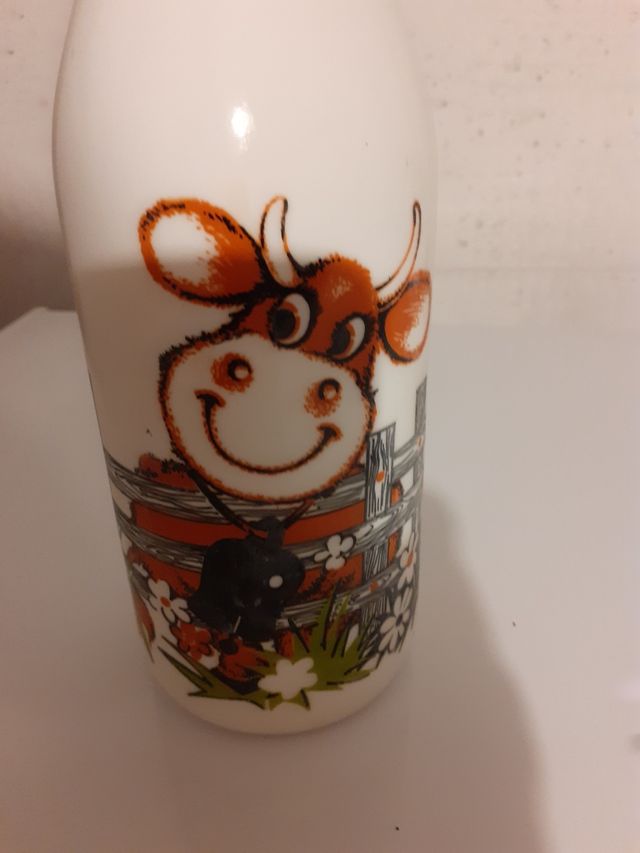 Bottiglia vintage per latte disegno mucca 