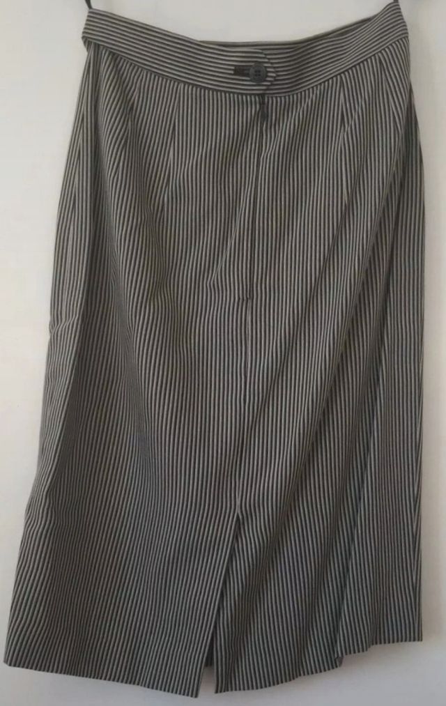 Louise Feraud ladies suit size S