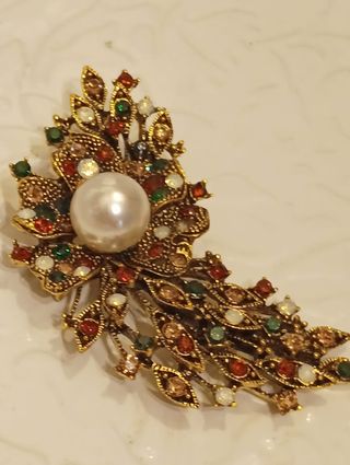 Broche y colgante collar floral joyas bisutería